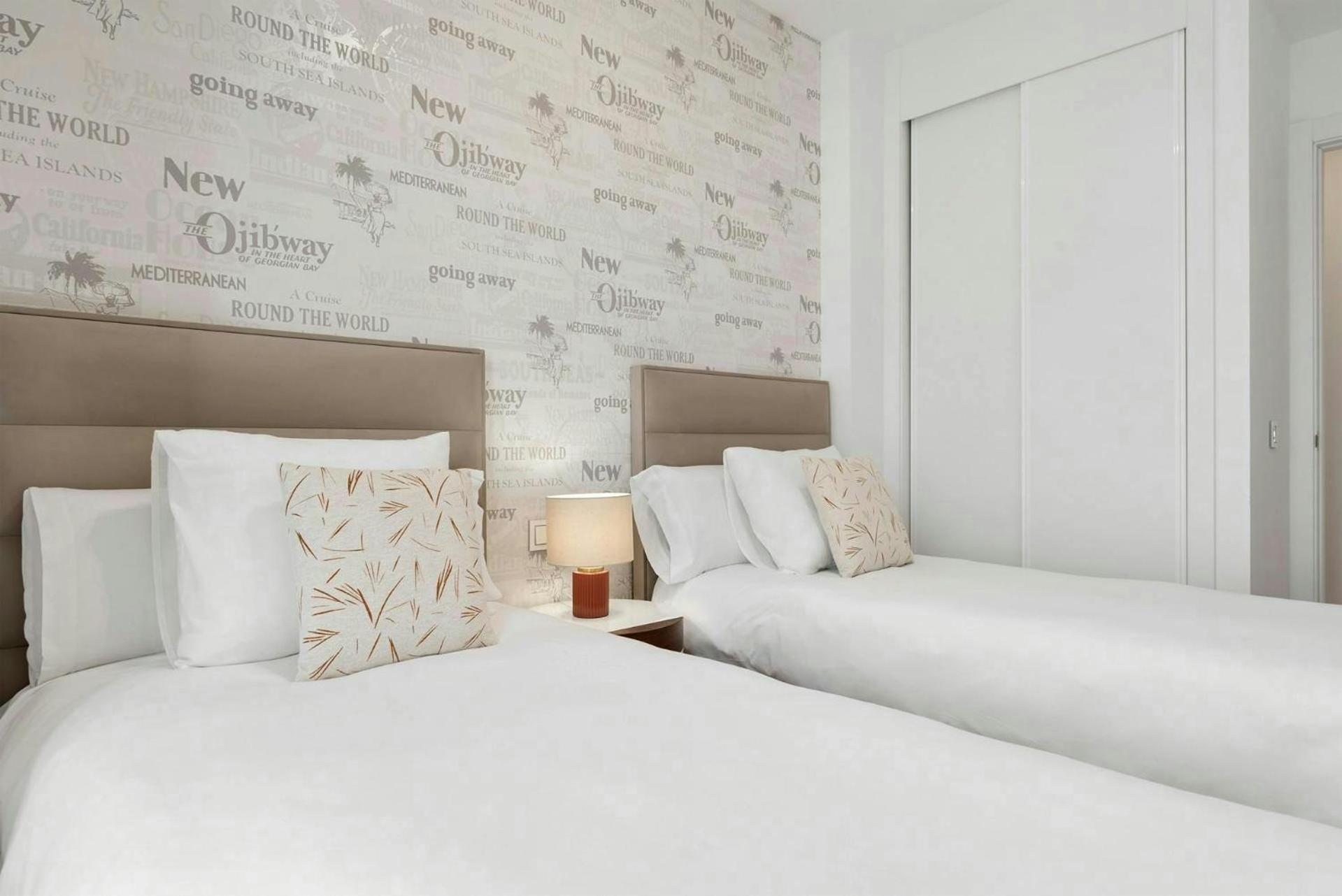 Eye Pool & Parking Free Apartment *