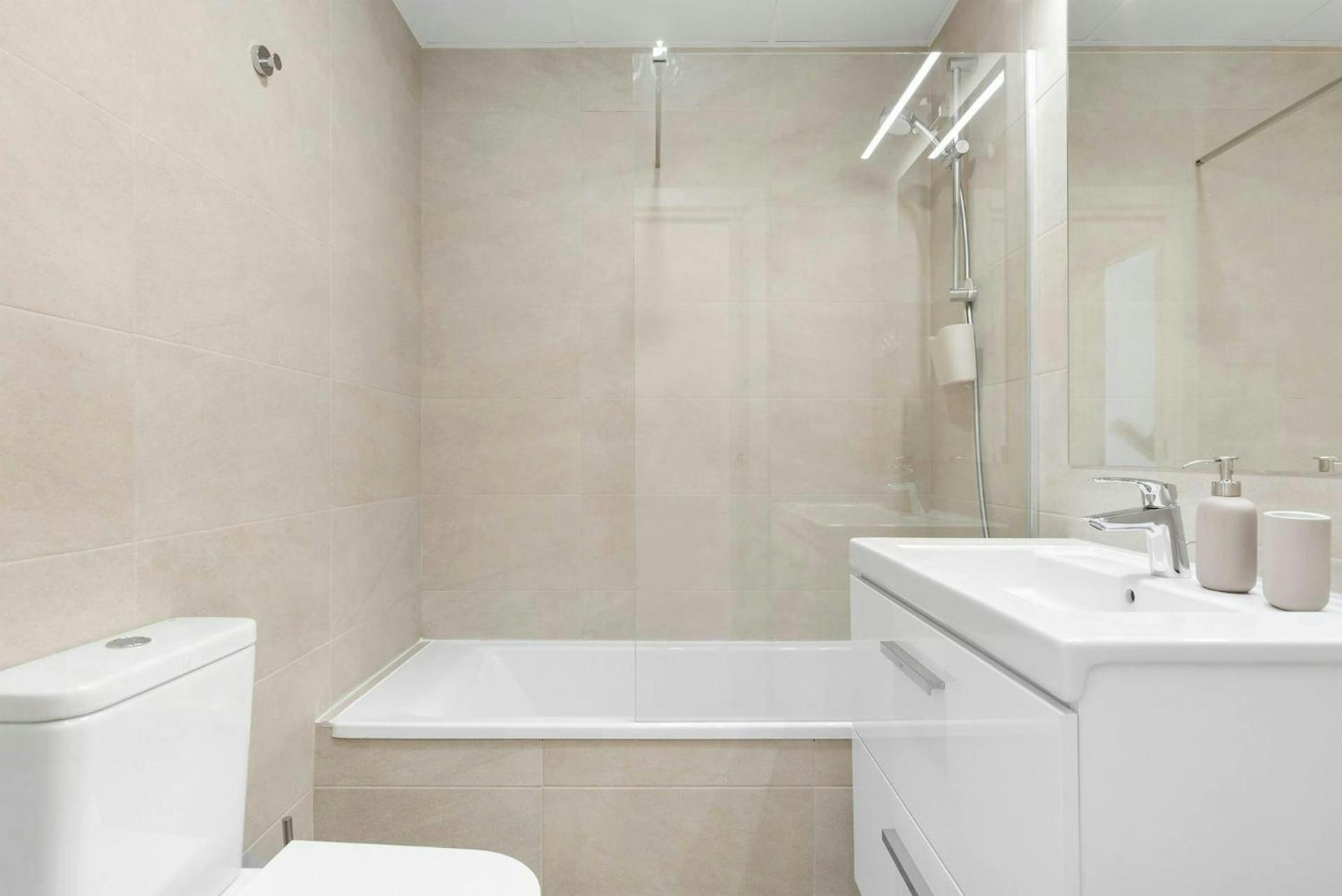 Eye Pool & Parking Free Apartament Malaga