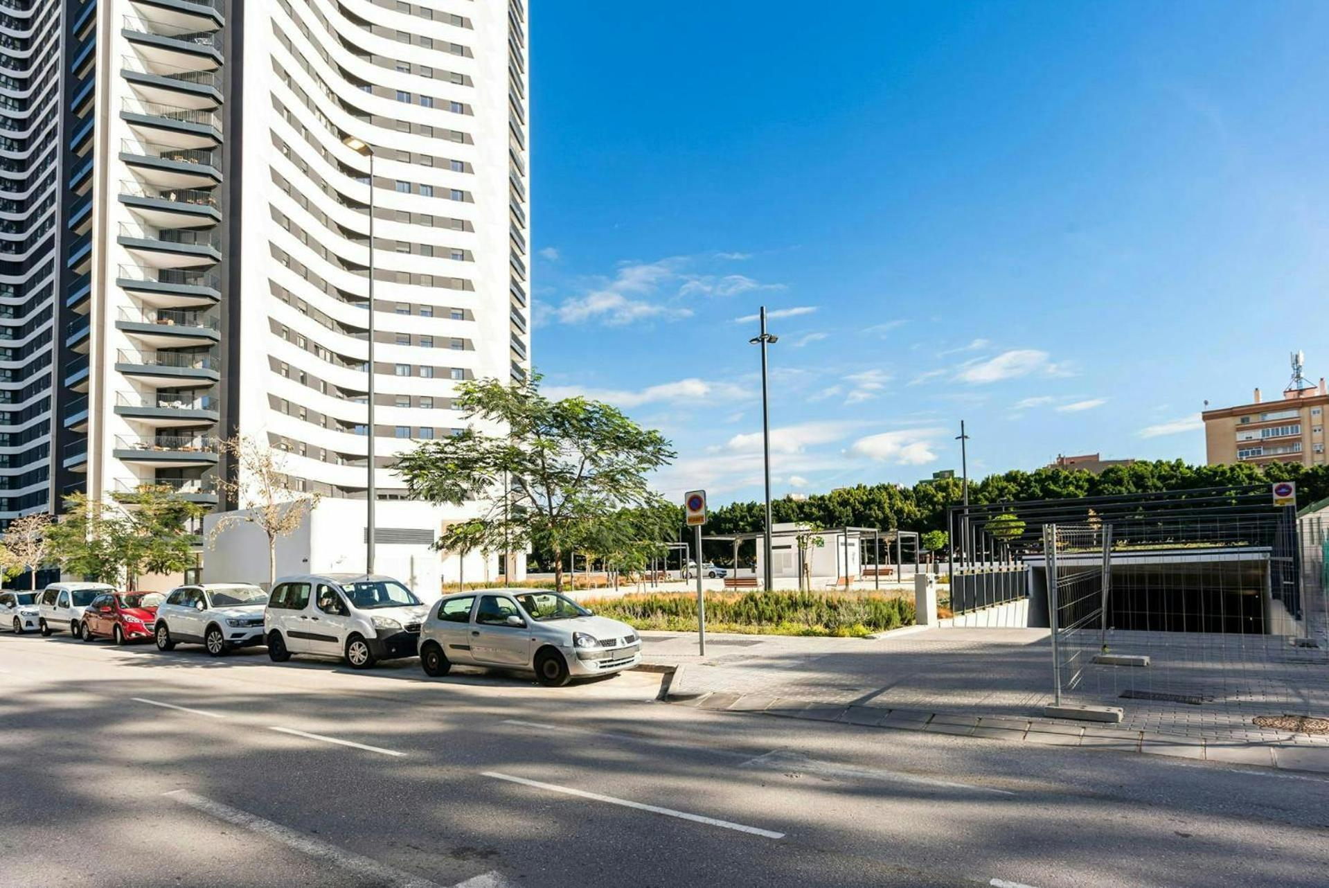 Eye Pool & Parking Free Malaga